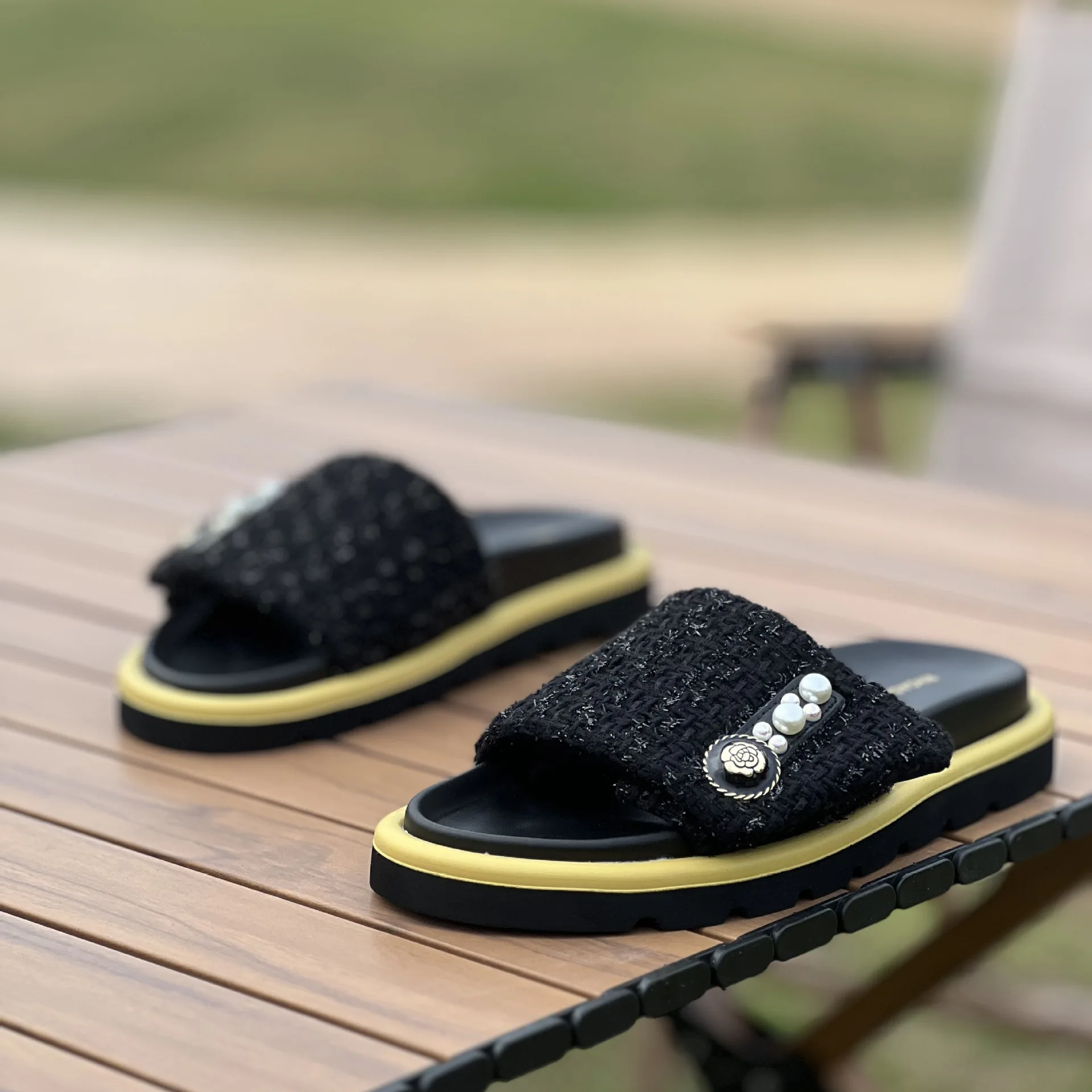 zapatillas-con-talon-descubierto-y-perlas-para-mujer-sandalias-de-suela-blanda-sin-cordones-a-la-moda-salvajes-para-verano