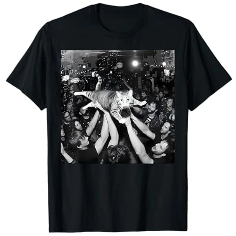 HOT SALE Funny Rock Show Cat Meme Cute Tabby Kitten Crowd Surfing T-shirt Humorous Kitty Star Y2k Street Wear Rap Hip Hop Tee