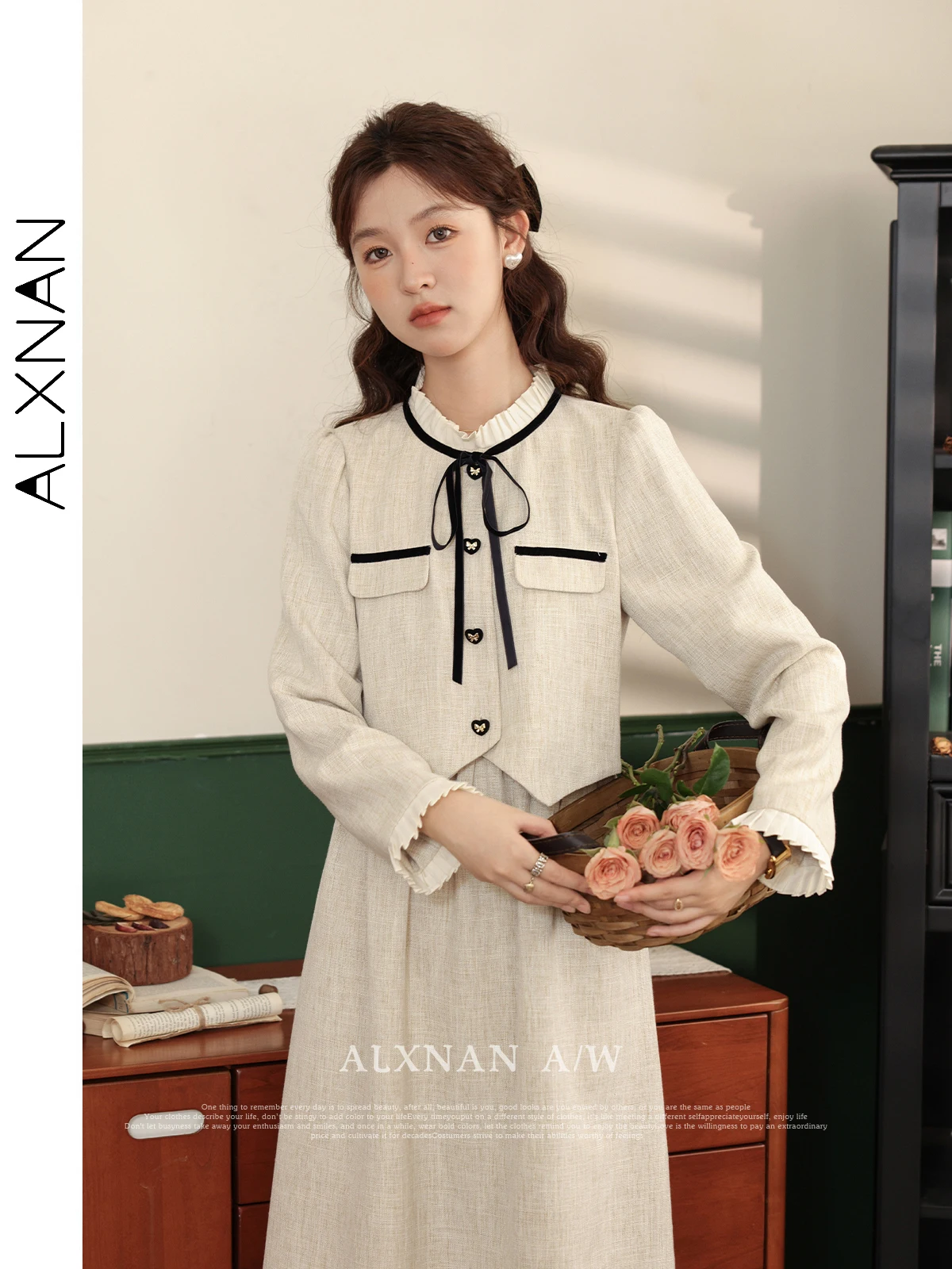 

ALXNAN Tweed Women Dress 2024 Autumn Winter Elegant Petal Sleeve Fake Two Preppy A-Line Vintage Quality Fashion Dresses LXN32612