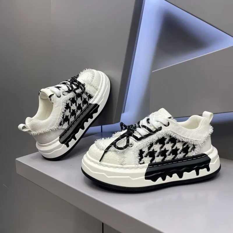 

Новые модные персонализированные мужские повседневные кеды 2026 года, универсальные белые с красным, на плоской подошве