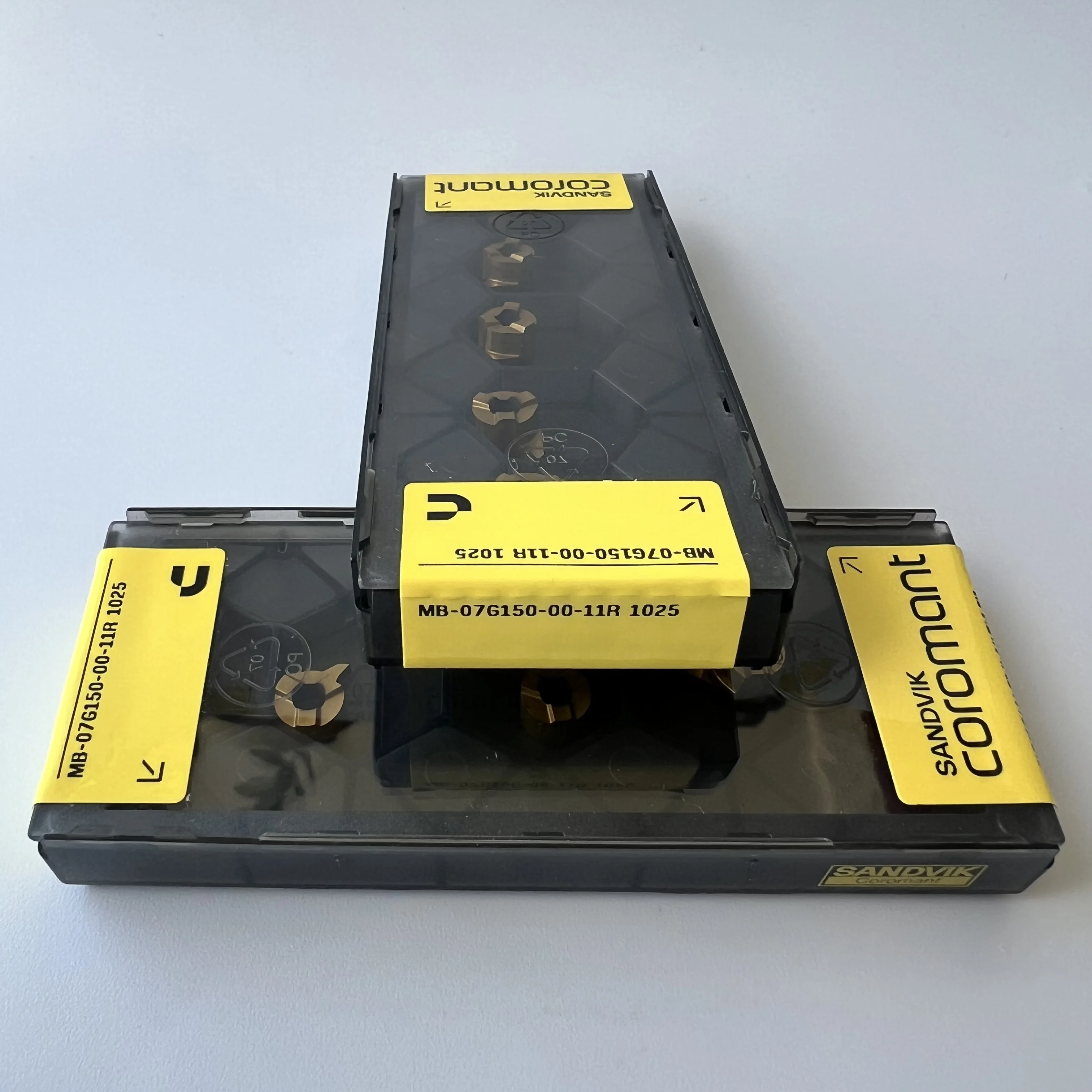 

MB-07G150-00-11R 1025 CNC BLADE
