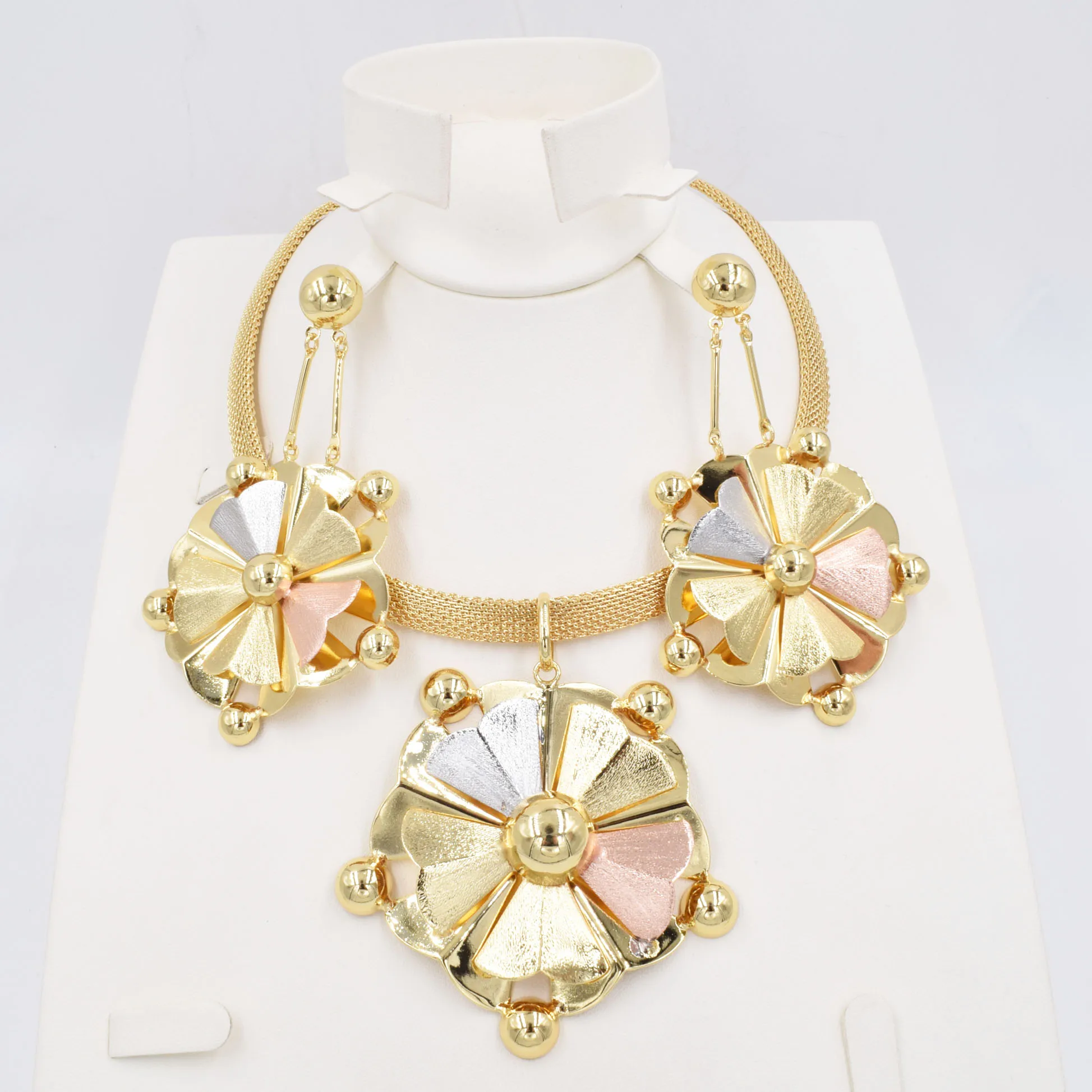 High Quality Dubai Gold 3color Jewelry Set For Women african beads jewlery fashion necklace set earring jewelry