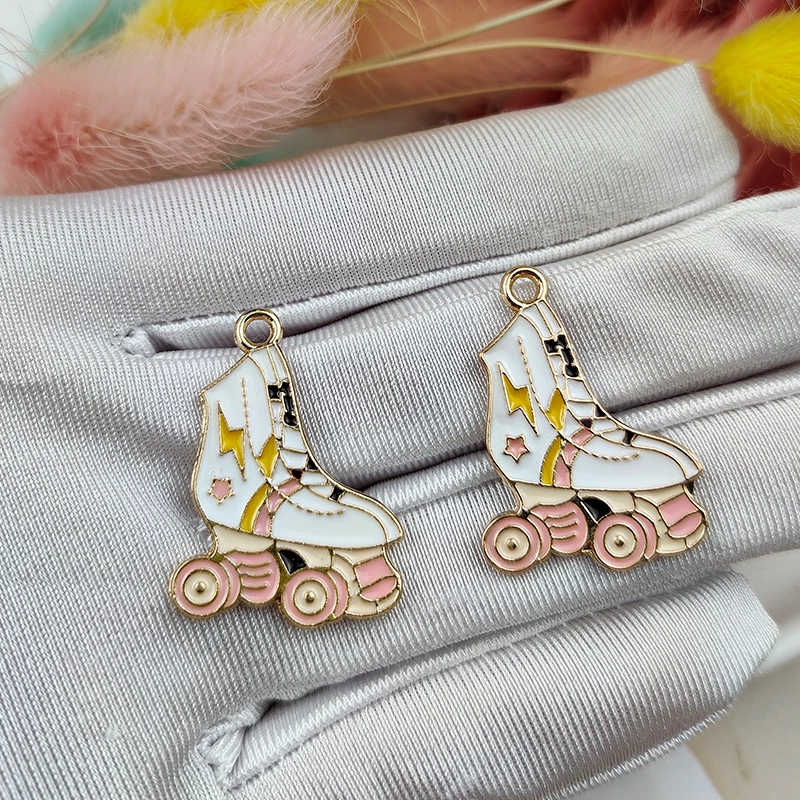 10PCS/Lot Fashion Sports Charm Enamel Zinc Alloy Roller Skates Pendants Accessories Charms Craft DIY Jewelry Findings