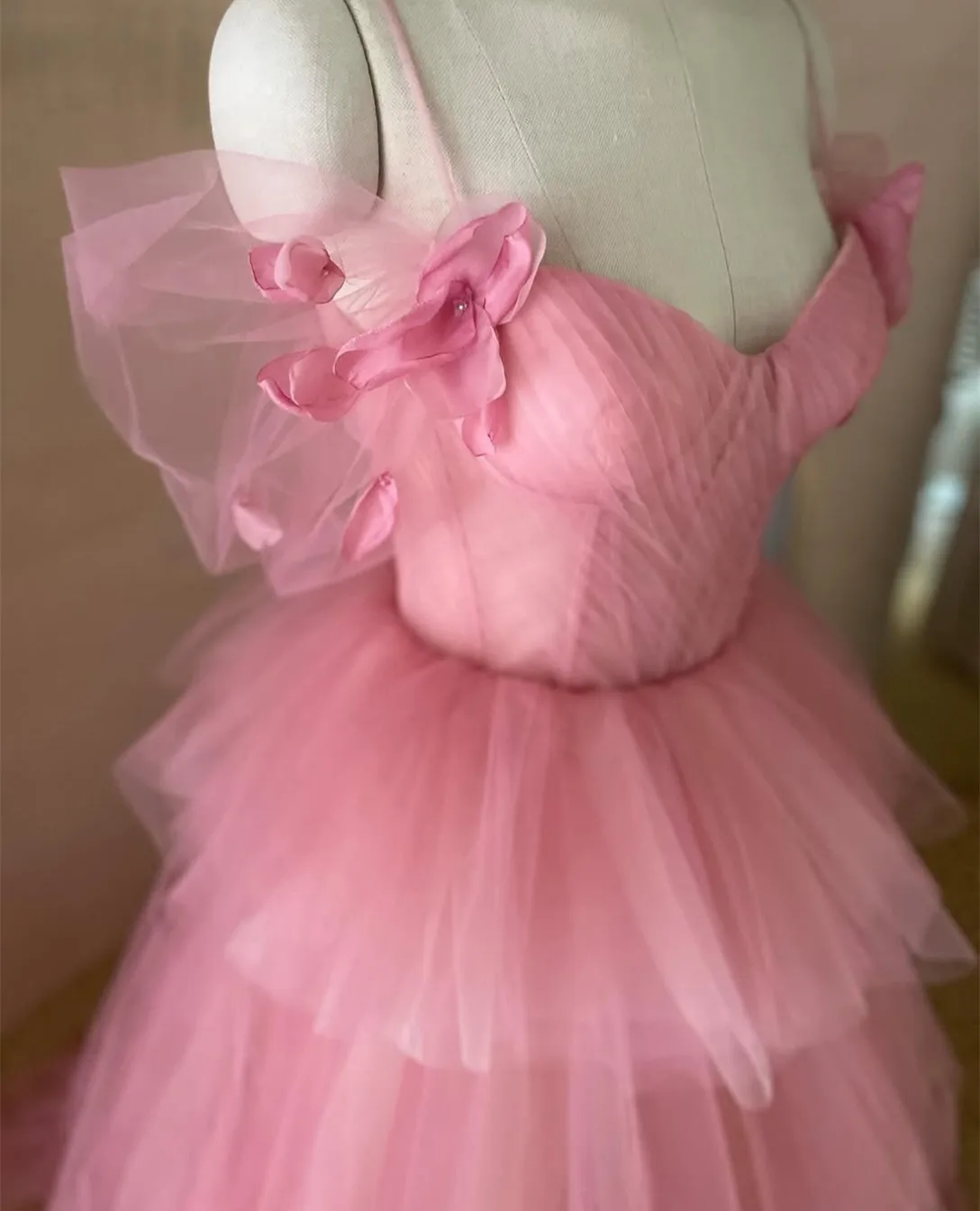 Robes de séance de mariage en Tulle, longues, personnalisées, avec fleurs, ligne a, Style coréen, robe de soirée plissée avec traîne Watteau