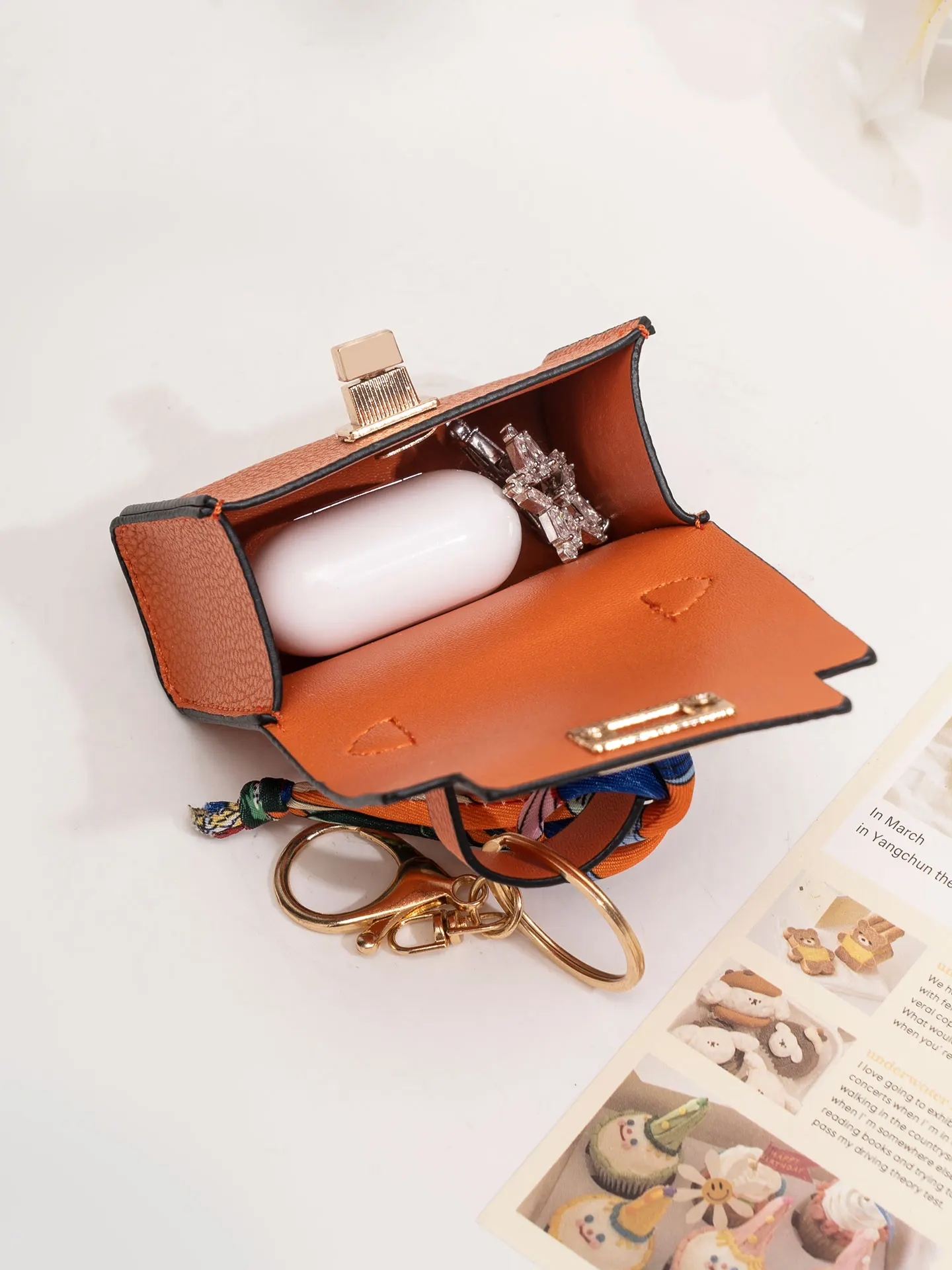 

New style Mini House Small Bag Handheld Portable Hand Rope Bluetooth Earphone Bag Zero Wallet Multi functional Small Bag