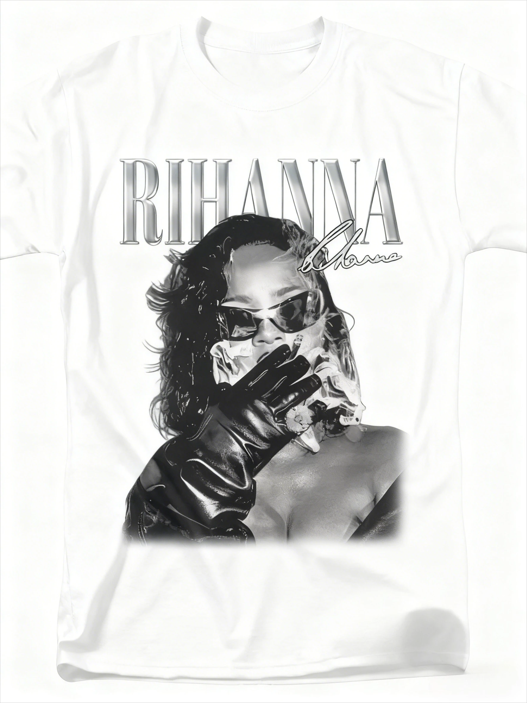 Rihanna Retro Tour Pattern T-shirt Loose Women's Concert Soft Breathable Fabric Suitable for Daily and Event Wear