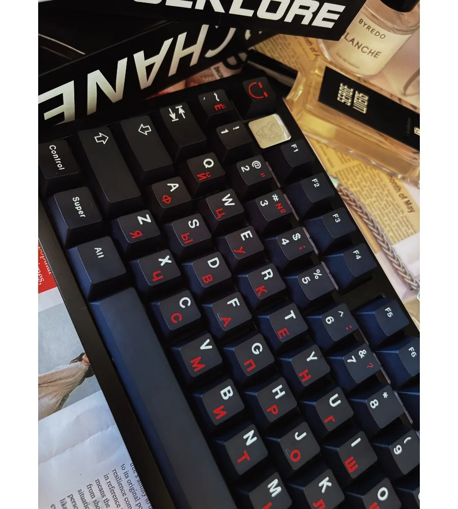Keycap personality sublimation mechanical keyboard keycap black red Russian new material 1.6-1