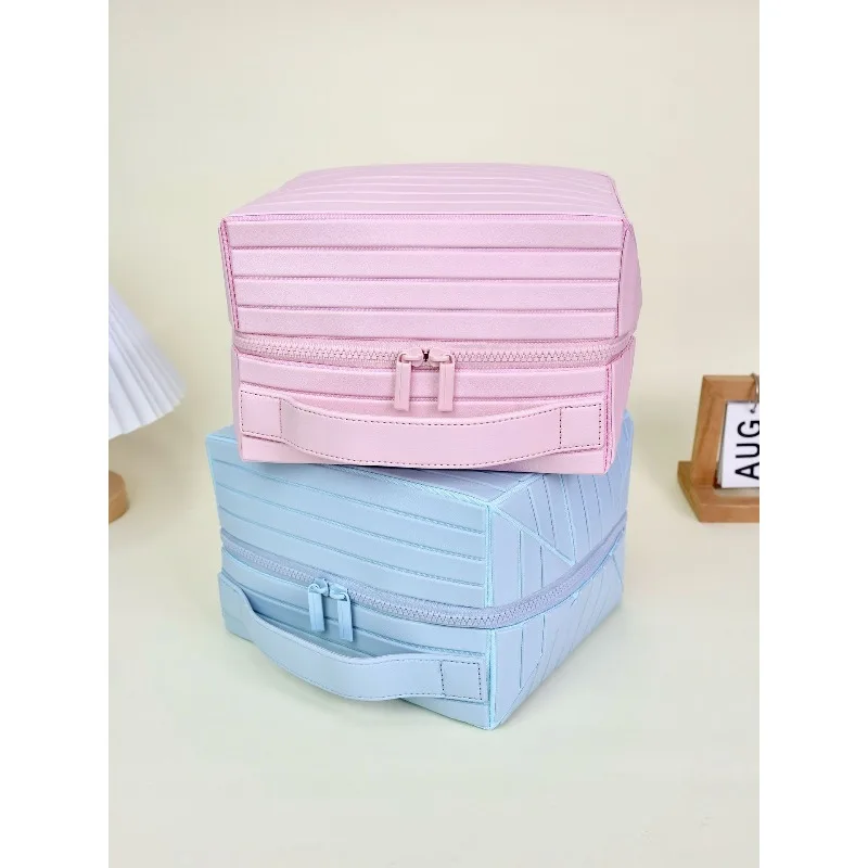 Women Striped PVC Storage Bag, Foldable Travel Makeup Bag, Large Capacity Portable Outdoor Toiletry Cosmetic Organizer Pouch