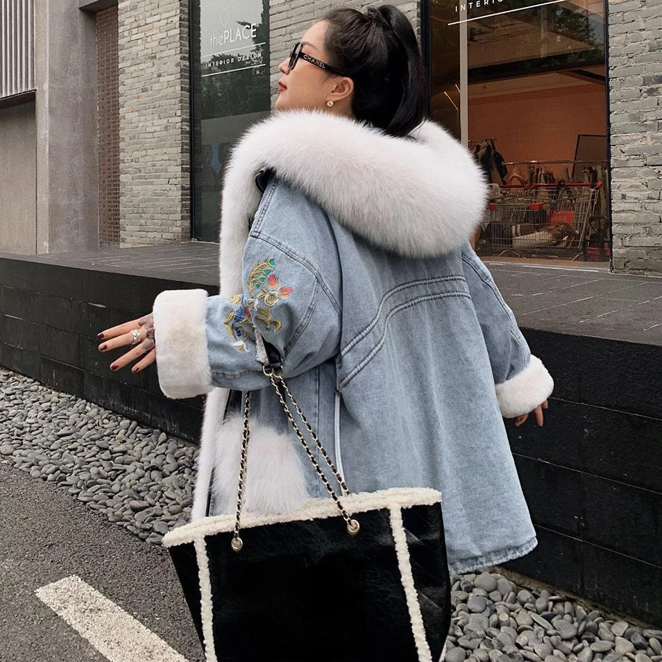 

2022 New Faux Fox Fur Collar Denim Embroidered Jacket Women Winter Hooded Warm Basic Long Parkas Women Fur Jacket