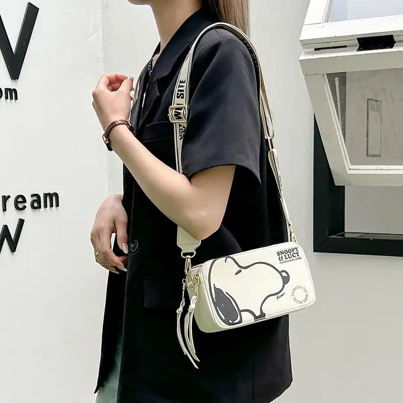 Kawaii Snoopy Cartoon Shoulder Bag for Women New Fashionable Camera Bag Versatile Popular Crossbody Phone Bag Zero Wallet Gifts