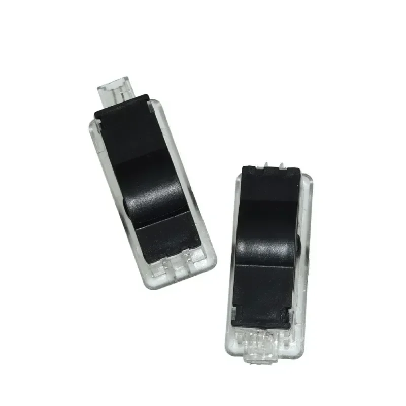 

Автомобильная наклейка 2025, хит продаж для Benz 2024, новый автомобильный дверной светильник, логотип, лазерный проектор, призрачная тень, приветственный свет для Mercedes Benz CLA C117