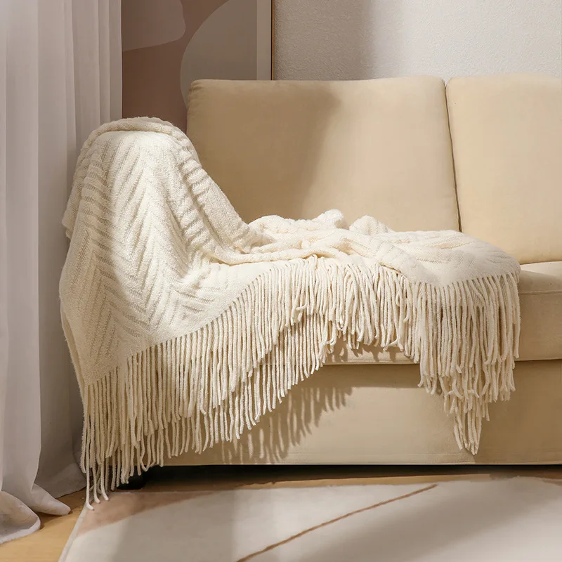 Luxury Chunky Cream Throw Blanket Soft Cozy Cable Knitted with Tassels All-Season Nordic Home Decor Blanket Gift view 5