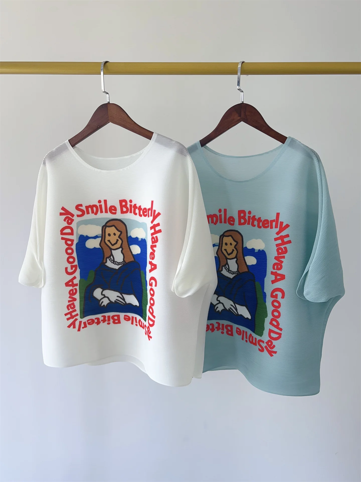 

Loose Fit round Ne T-irt Cartoon Letter Print Batwing Sve Women's Summer Casual Sle plus Size Polyester Fiber
