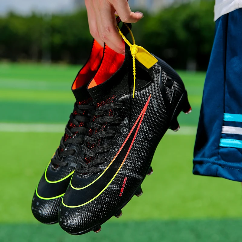 

High Quality Football Boots Same C.Ronaldo American Soccer Shoes Assassin Non-slip Chuteira Campo TF/AG Futsal Training Sneaker