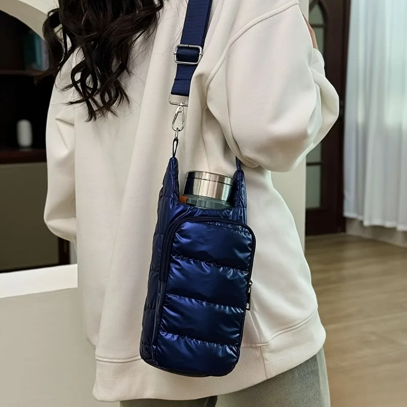 

1pcs Women's Crossbody Bag Insulated Plush Kettle Bag Adjustable Shoulder Straps Multi-Pocket Design Suitable for Outdoor Sports