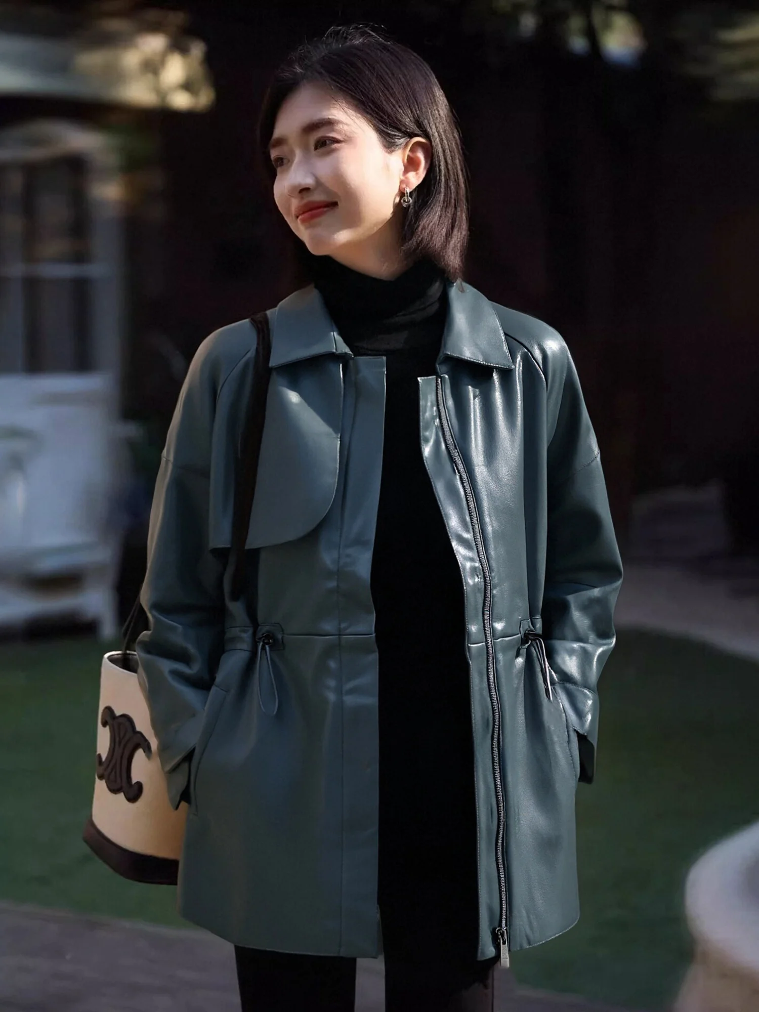 Giacca in Pelle da Donna Stile Coreano Chivirin, Cappotto Casual Slim Fit di Media Lunghezza, Garanzia di Calore per Autunno e Inverno