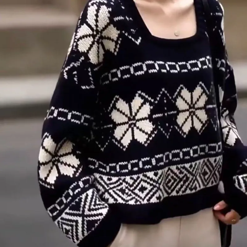 Retro Jacquard Fairisland Pullover Sweater Top, High-end One-shoulder Style Short Loose Knitted Women Autumn Fashion New Sweater