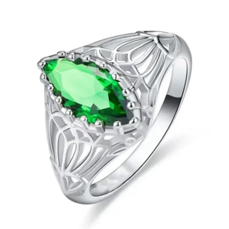 New Horse Eyed Grandmother Emerald Hollow Ring Pattern Personalized Simple Women's Ring