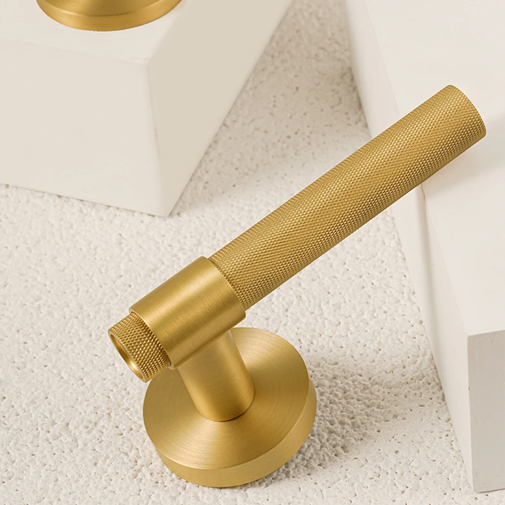 DOOROOM Luxury Brass Knurled Door Handle Set Interior Privacy Lock for Bedroom Bathroom Double Door Lever Dummy Privacy Options