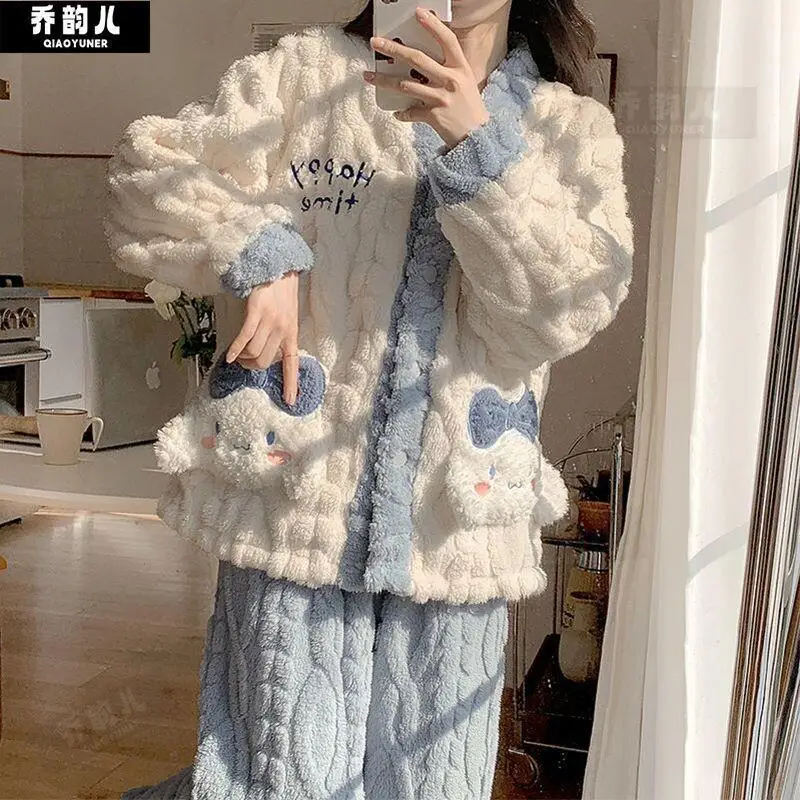 

Новый зимний комплект пижамы для женщин Cinnamoroll, плюшевый, толстый, теплый, домашний костюм, одежда для отдыха, ночная одежда, комплект из кораллового флиса, домашняя одежда