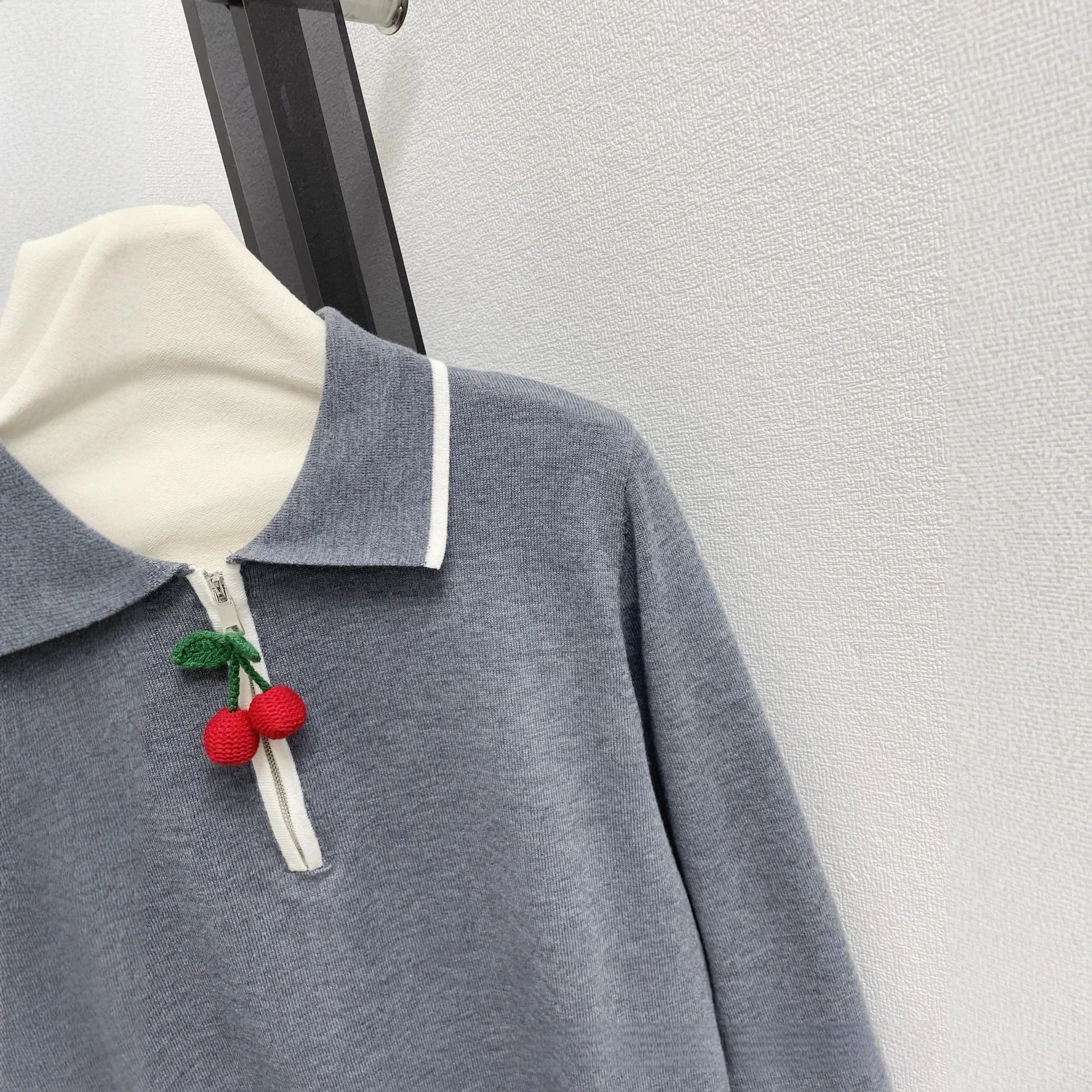 Autumn 2025 Women's New All-match Cherry Short-sleeved Sweater