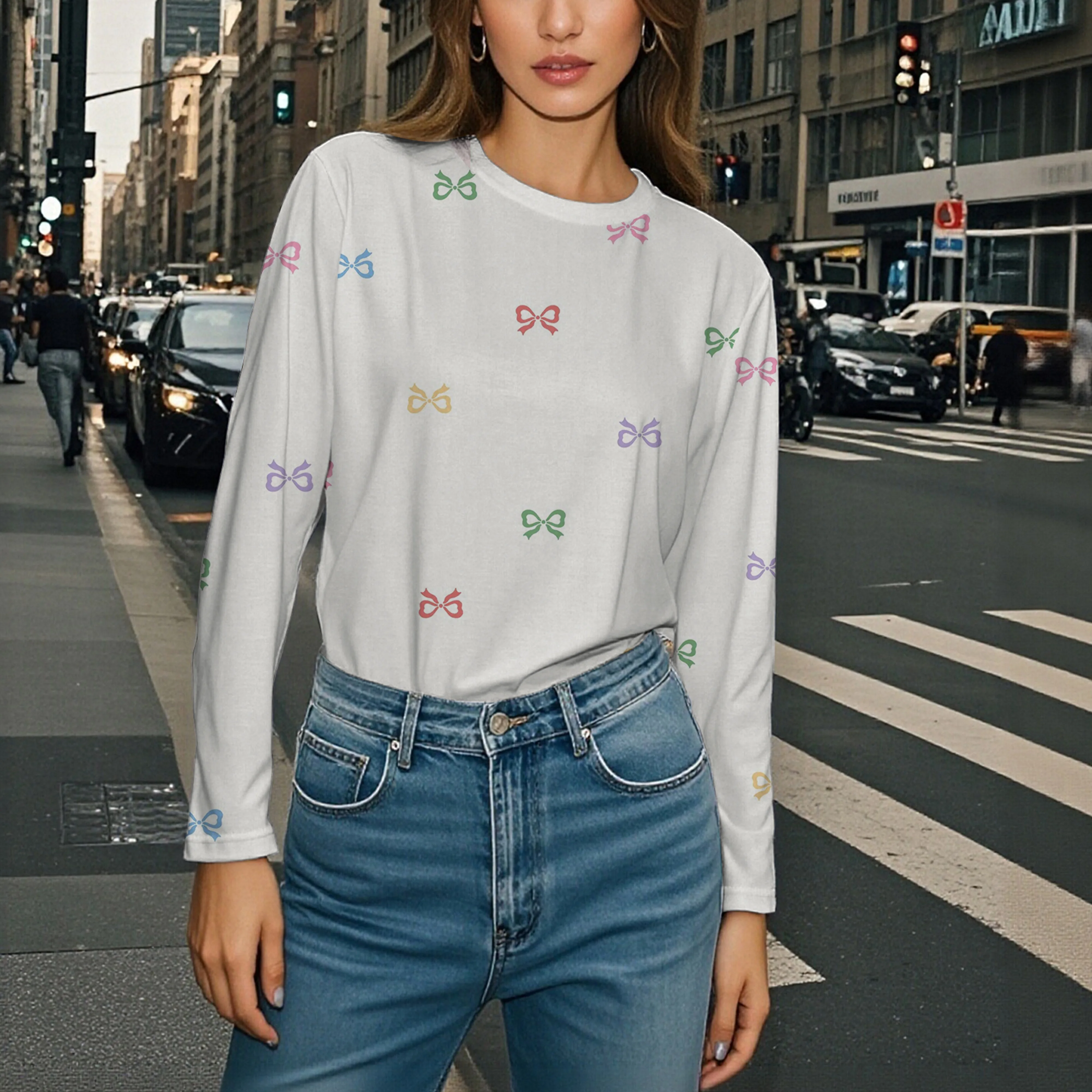 New high-quality women's long-sleeved T-shirt, round neck top, geometric pattern, casual and stylish for spring and autumn.