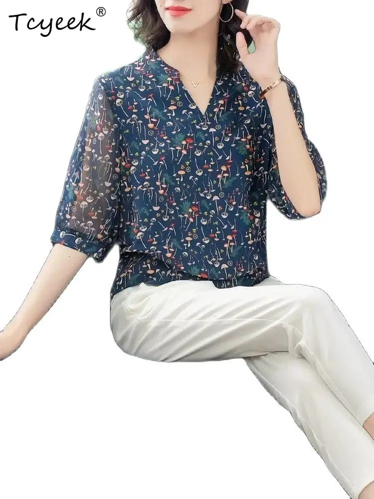 تي شيرت Tcyeek 100% من الحرير الحقيقي للنساء، طباعة نصف كم برقبة على شكل حرف V، بلوزات OL أنيقة على الموضة، بلوزات ربيع 2024 T42232QM #3