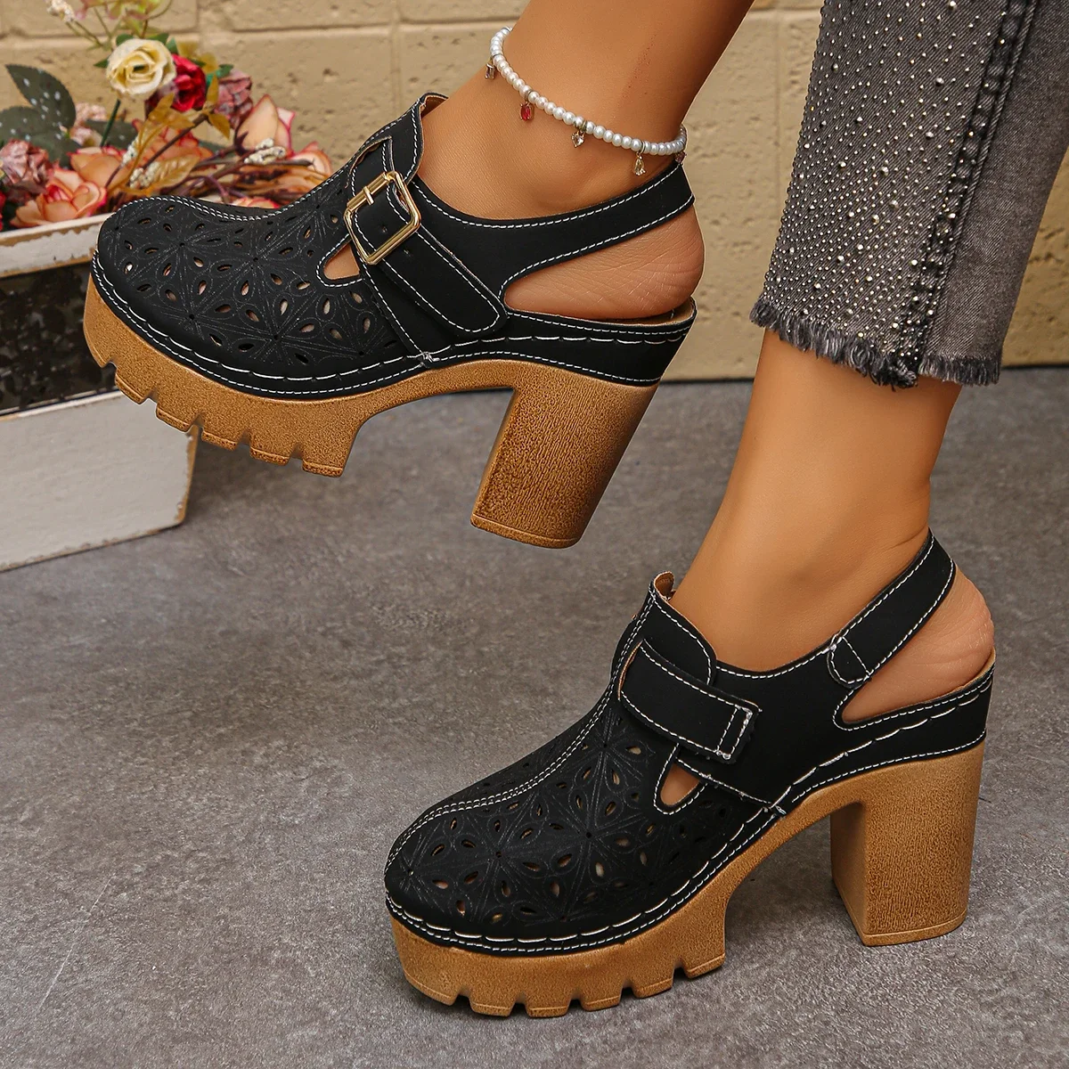 Large Size Women's Thick Heel Sandals Summer New Roman Style Polyurethane Leather Hollow Breathable Toe-cap Sandals for Women