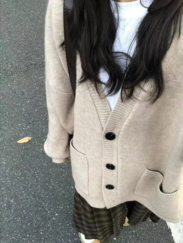 Autumn Vintage Knitted Women Cardigan Harajuku V-Neck Long Sleeve Buttons Sweaters Female Sweet Preppy Warm All-Match Knit Coat 2
