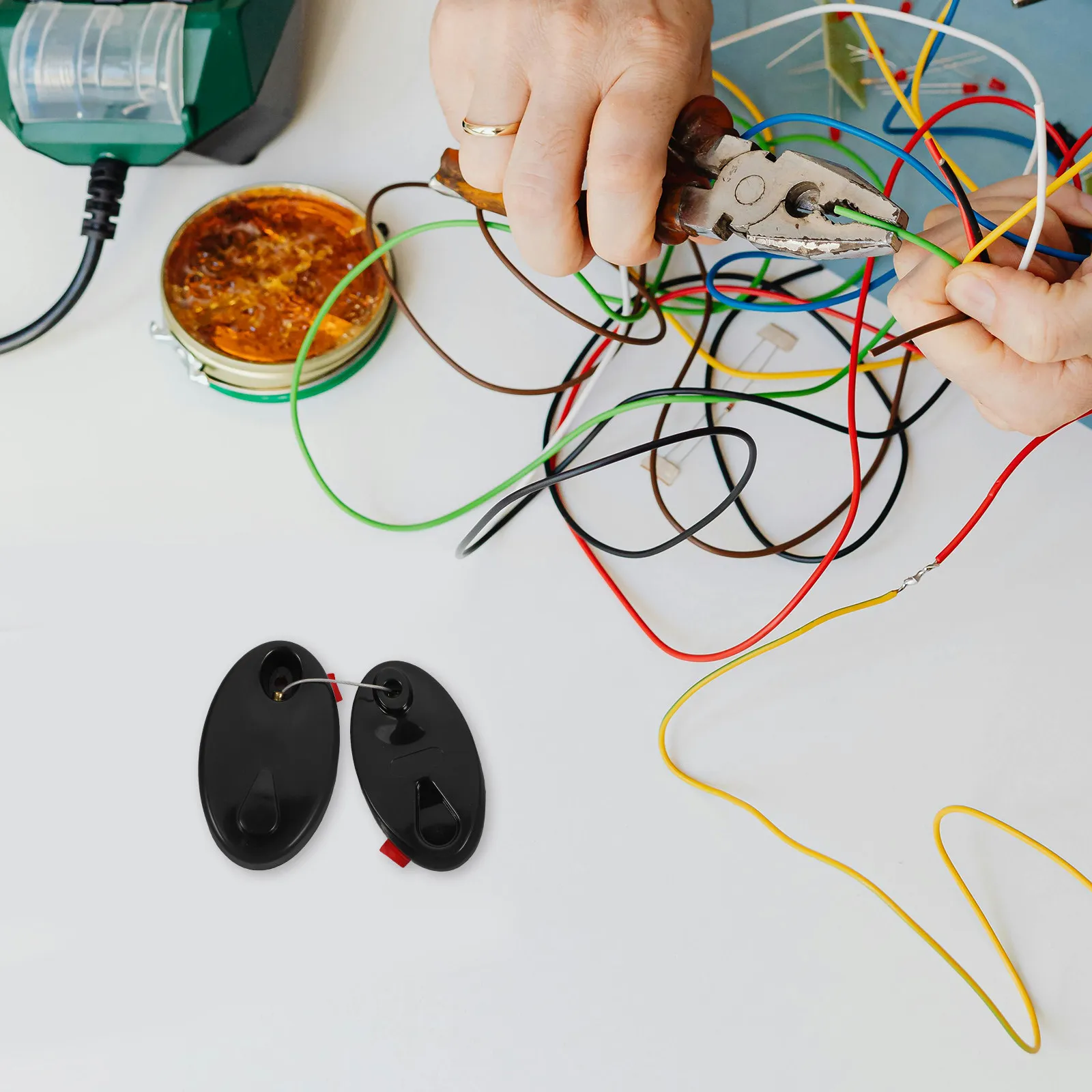 

Retractable Anti Theft Cable Case with Automatic Retraction Steel Wire Security Holder for Electronic Products Merchandise