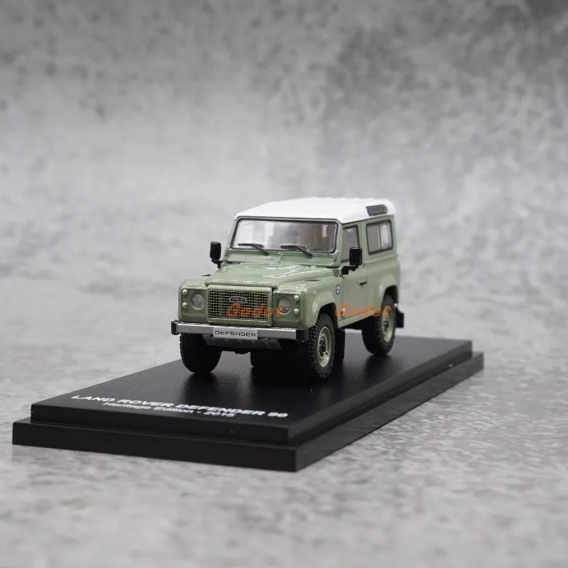 AR BOX 1:64: Land Rover Defender 90 Diecast Alloy Car Model, Collection Level Decoration Piece, Holiday Gift, Boy Gift.