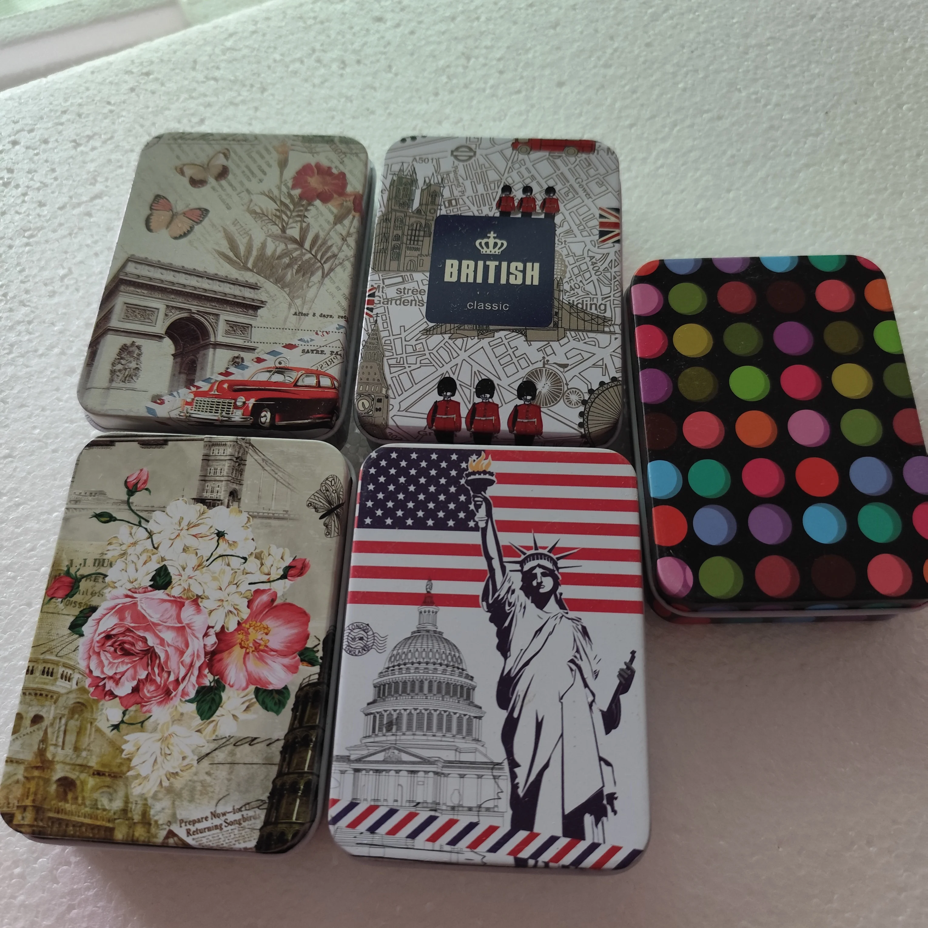 5PC Vintage Cartoon Cigarette Storage Tin Box 30 Kind Metal Candy Packing Boxes Jewelry Case Small Coin Earrings Headphones Gift
