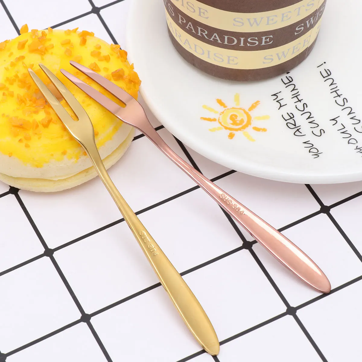 

2Pcs Stainless Steel Fruit Forks Two-Tines Mini Cake Dessert Forks Cocktail Appetizer Flatware Elegant