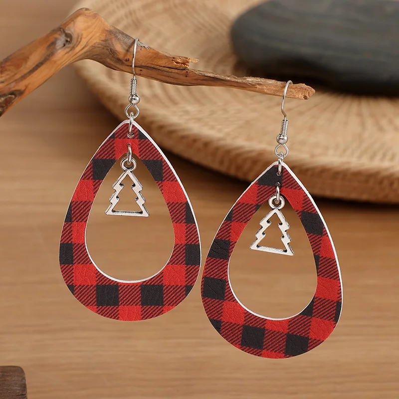 European American Retro Christmas Creative Teardrop Red Checkered Hollow Out Charming Mom Women Girls Earrings Gift