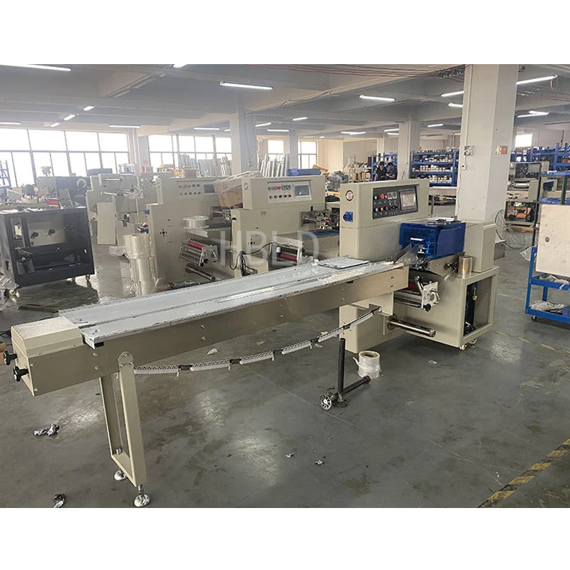 Conveyor Belt Pillow Packaging Machine for Vegetable Chocolate Napkin Paper Biscuit Snack Soap Sealing And Wrapping Equipment