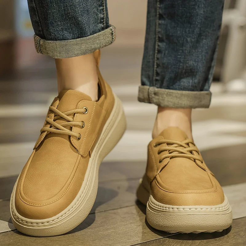 

Удобная, износостойкая и противоскользящая многофункциональная легкая дышащая спортивная обувь на толстой подошве на осень и зиму.