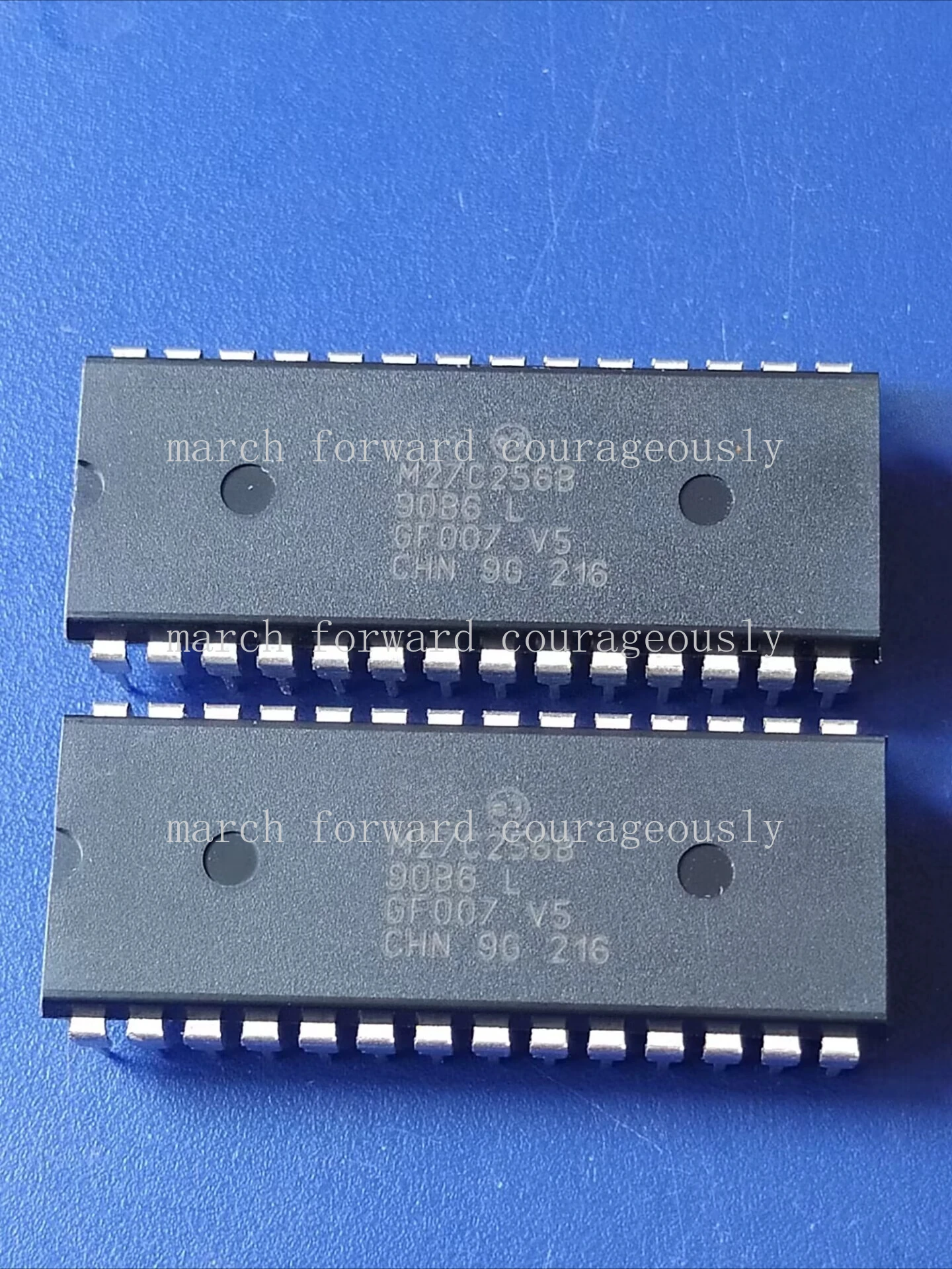 M27C256B-90B6 L Dual-Led Blank Chip, New Original