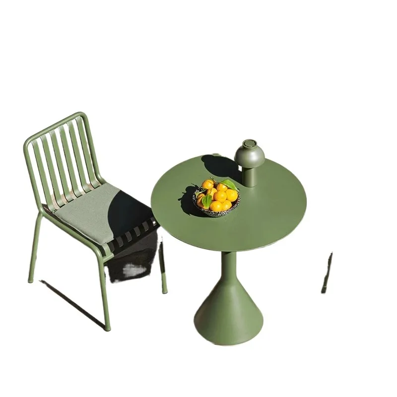 

Nordic outdoor courtyard, garden balcony cafe, wrought iron table and chair combination