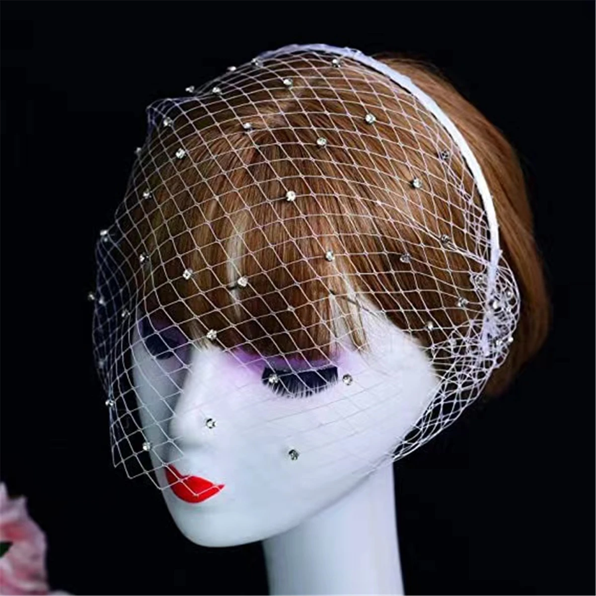 Face Veil Bridal Simple Blusher Veil Rhinestones Elegant Bride Veil Detachable Birdcage Veil on the Face Black White Party