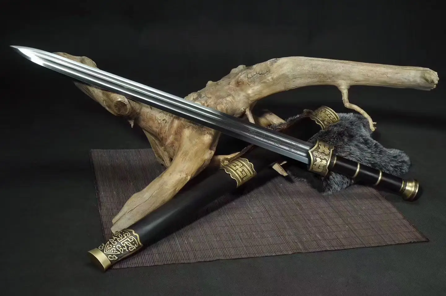 96cm Chinese King's Sword katana folding Damascus steel blade copper fittings cosplay replica sword black walnut saya not sharp