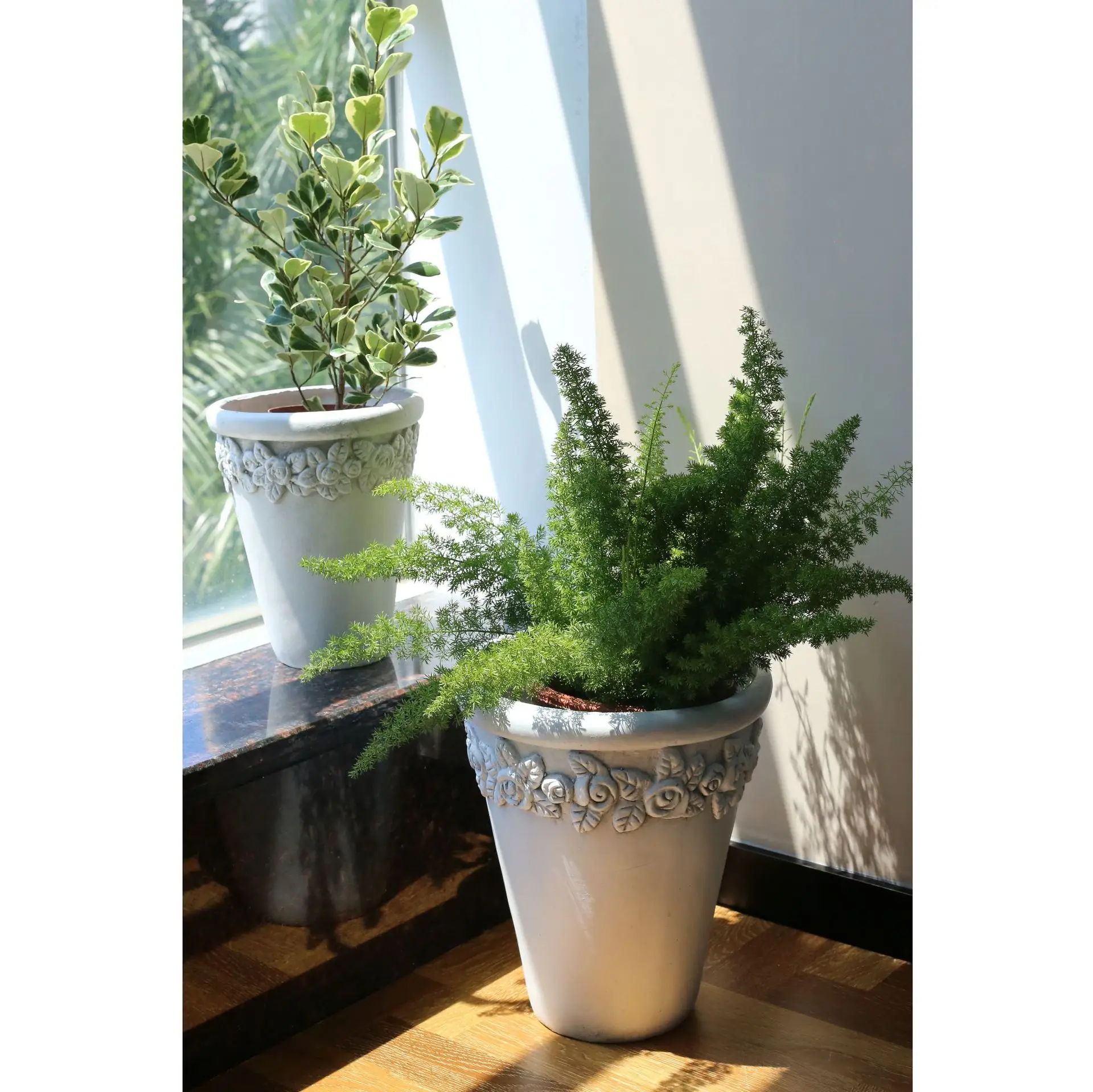 

simple Nordic elegant green plants and flowers, white high European style decoration