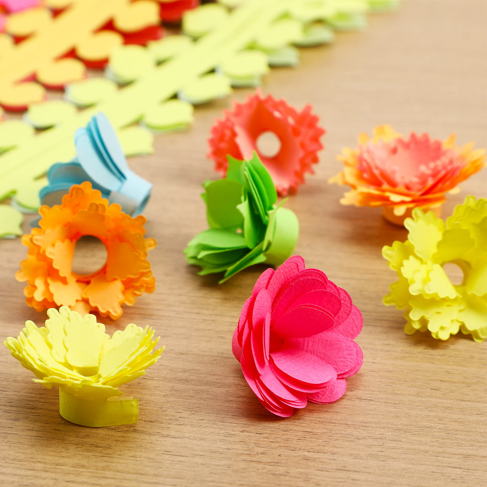 

90 Pcs Paper Roll Flower Shape Quilling Running Strips Quillingpaper for Crafts