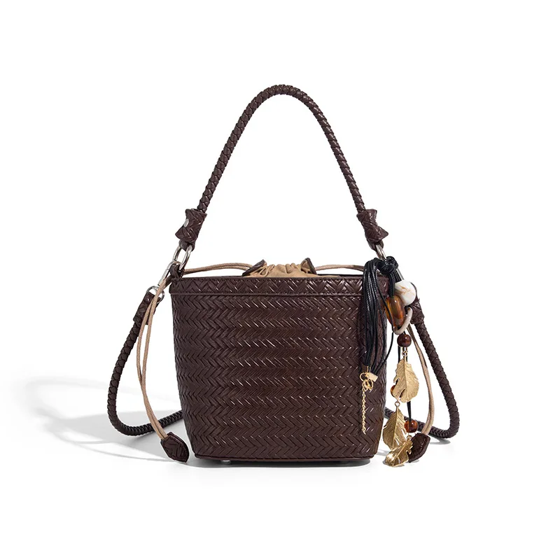 

New fashion retro embossed woven handbag niche high-end feeling large capacity single shoulder crossbody bucket bag pu women's