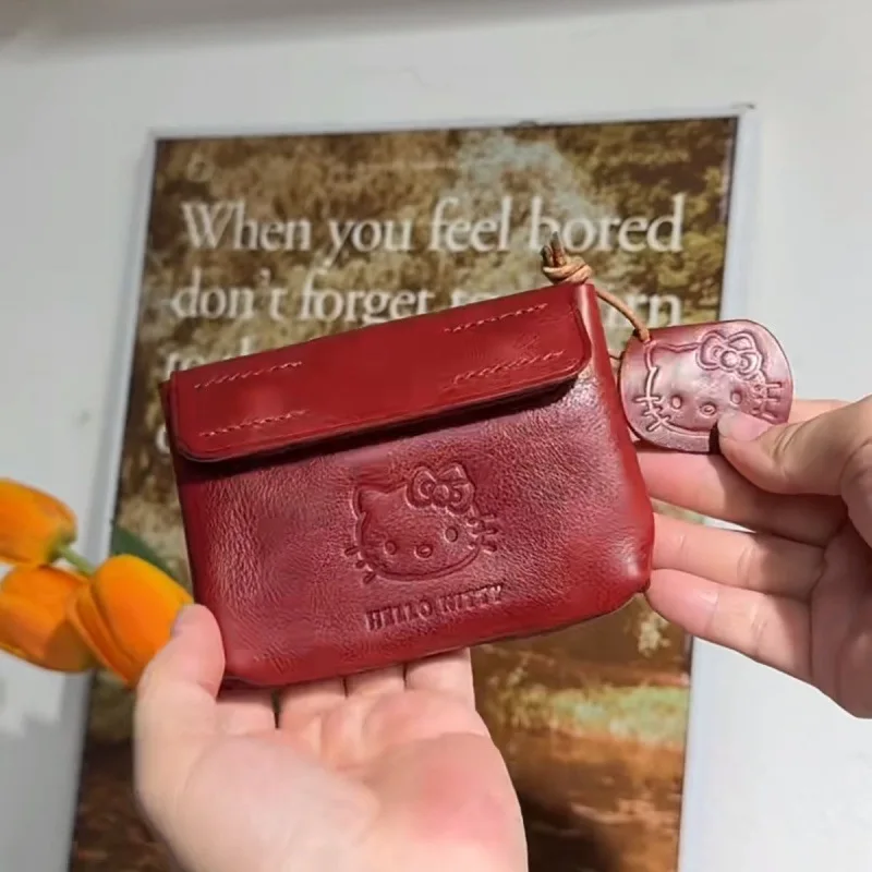 Nuevo Retro Rosa Rojo lindo periféricos de Anime Hellokitty Cartera de cuero encanto de moda chica japonesa Mini hebilla monedero regalo