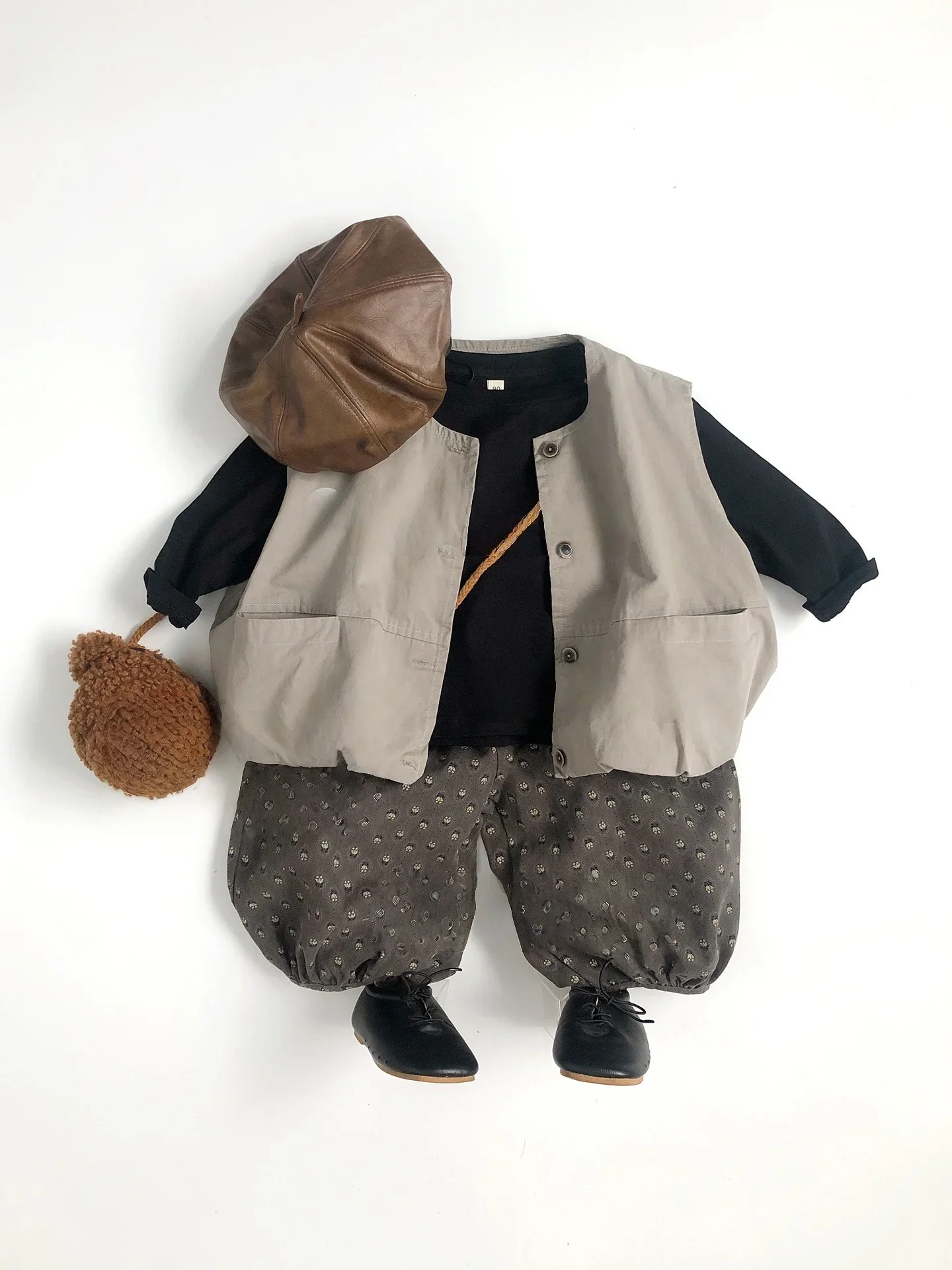 Herbstliches Baumwoll-T-Shirt für Kinder, einfarbig, im koreanischen Stil, mit langen Ärmeln, locker geschnitten, für Jungen und Mädchen, Größe 2-7 Jahre, weiche und atmungsaktive Kinderkleidung. – Detail 15