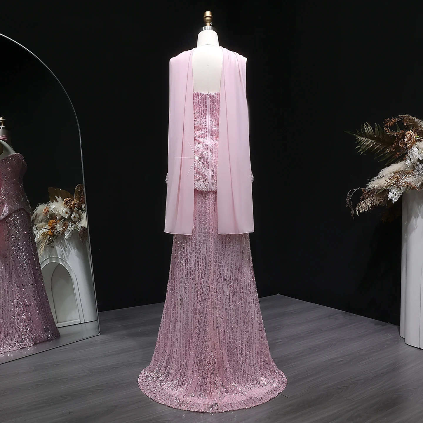 Sharon Said Luxuriöses Dubai-Orangefarbenes Abendkleid mit schweren Pailletten und Perlenstickerei 2026, trägerloses Kleid mit Schal, arabisches Party-Ballkleid SS560, maßgeschneidert – Detail 21