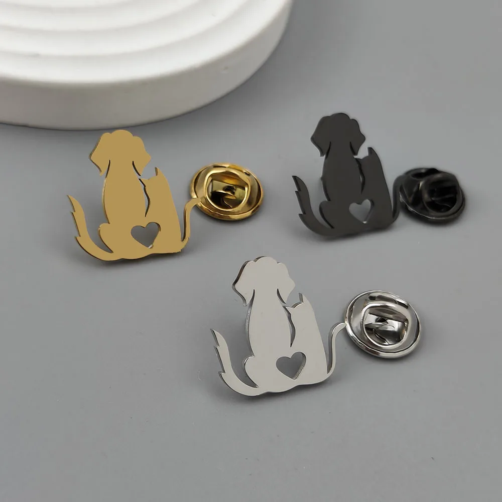 Simple cat and dog symmetrical brooch made of stainless steel material, factory direct sales of suit and shirt accessories