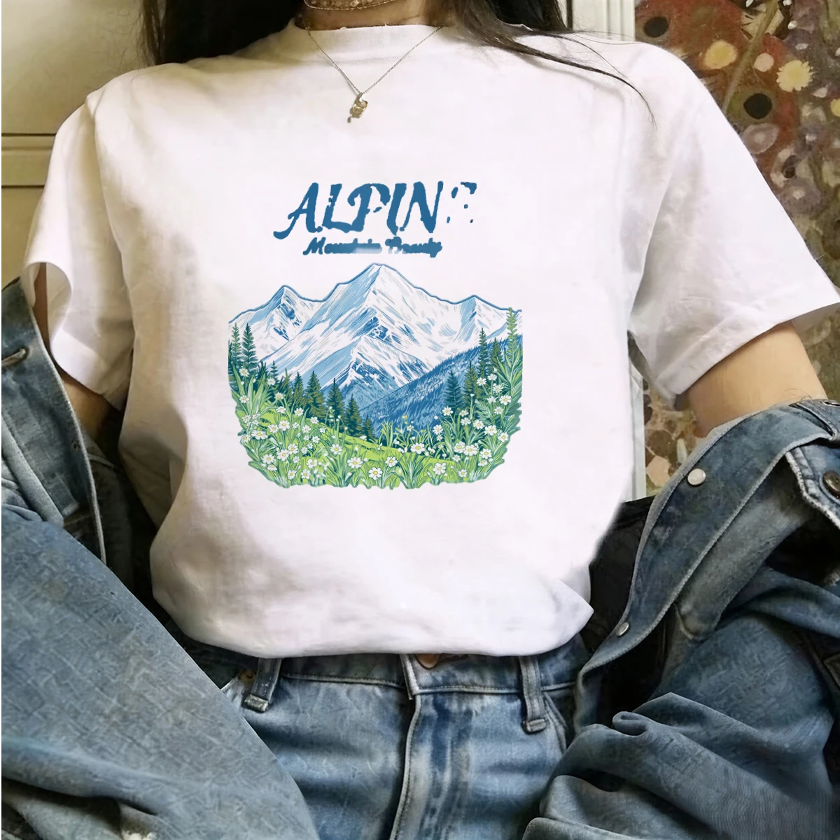 Camisetas de Satén con Cuello en V, Brillo Medio, Ropa para Mujer, Apariencia Equilibrada, Acabado Elegante, Look Sofisticado, Ropa de Oficina