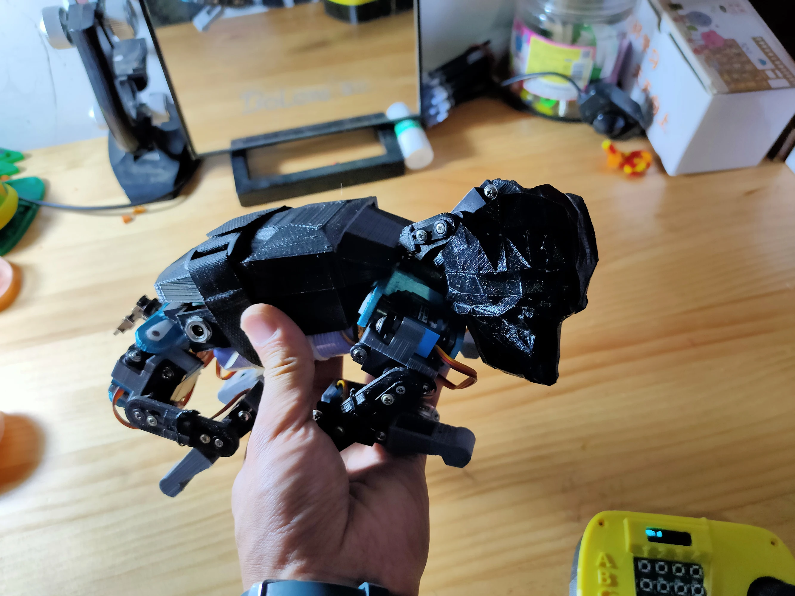 Open source quadruped ro bot dog intelligent bionic 15 degrees of freedom Arduino programming STEM education