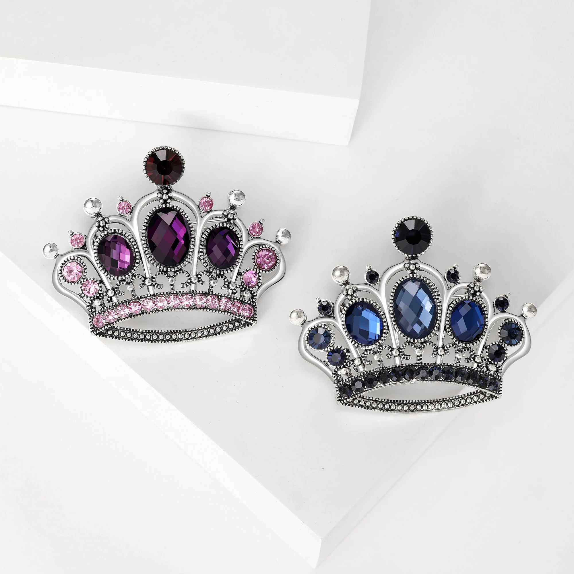 Beaut&Berry Vintage Rhinestone Crown Brooches for Women Unisex 2-color Available Pins Casual Party Accessories Gifts